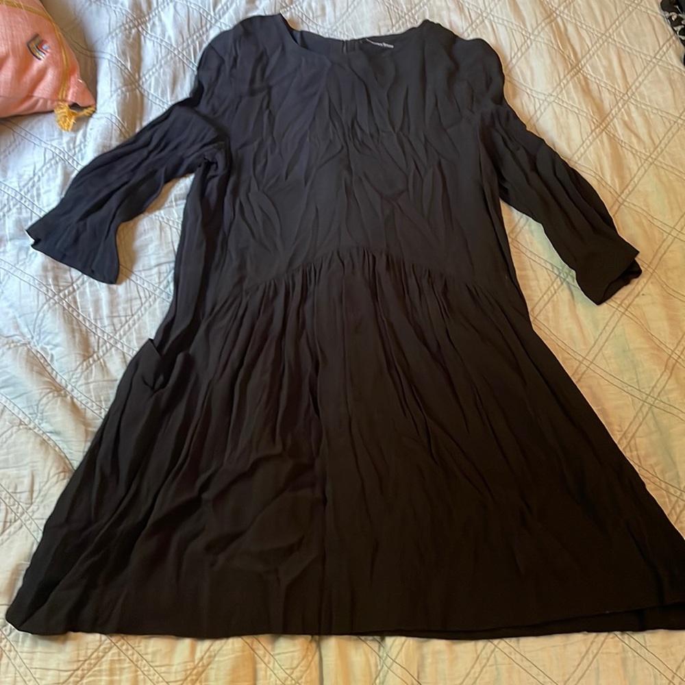 Black crepe dress with pockets